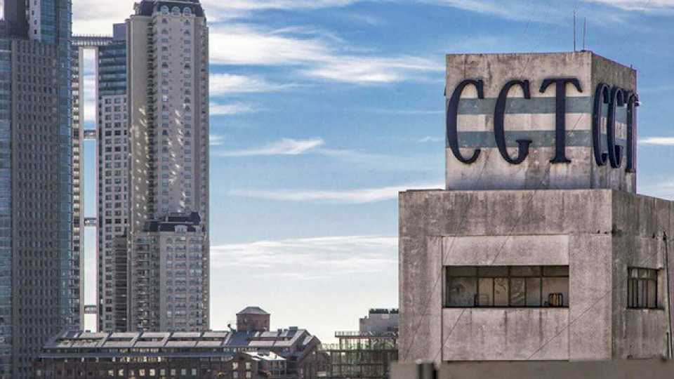 tiembla-la-unidad-de-la-cgt:-polemica-por-la-supuesta-venta-del-edificio-de-azopardo