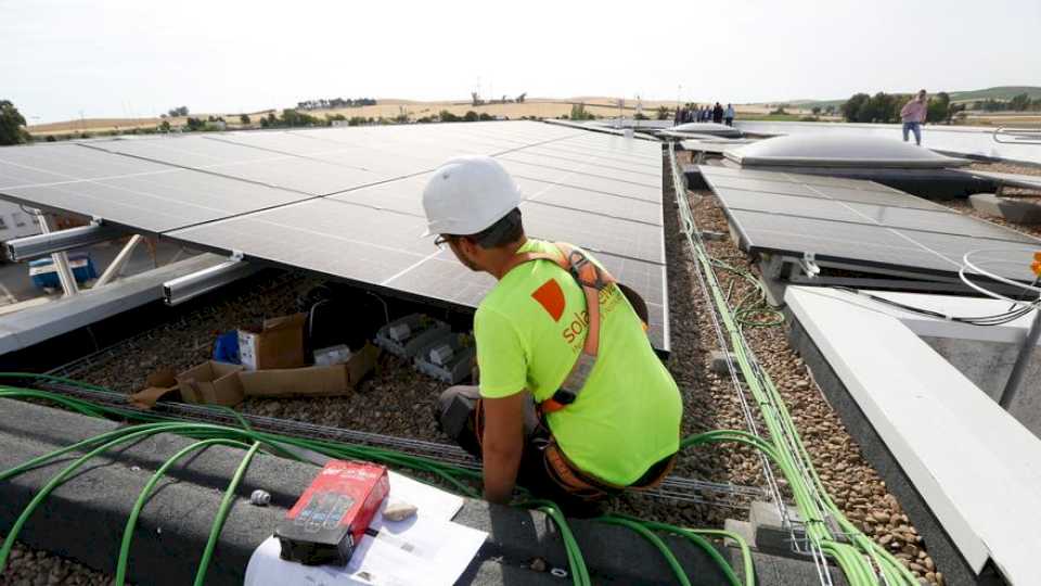 la-agencia-de-la-energia-de-cordoba-lanza-nuevas-ayudas-para-crear-comunidades-energeticas