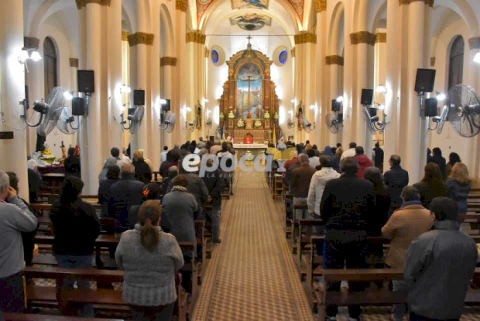 «La Cruz de los Milagros es la identidad que nos une y nos hace caminar juntos»  