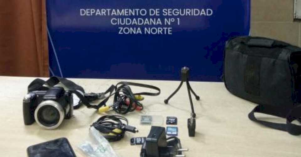 Al ser descubiertos por la policía, dos ladrones huyeron dejando bienes valuados en más de $ 130.000