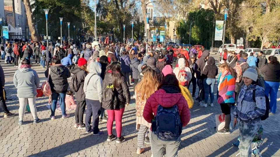 Organizaciones sociales retomaron la calle en exigencia del pago de salarios