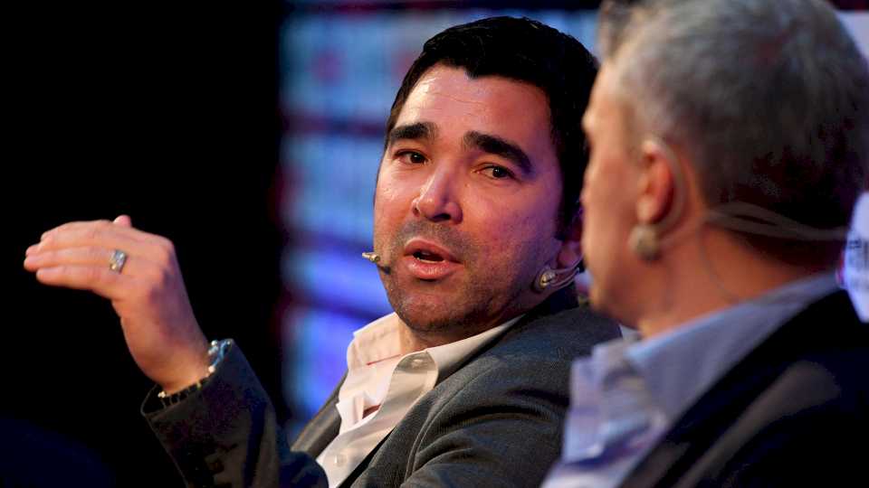 Deco, excompañero de Messi, sería el nuevo director de fútbol de Barcelona