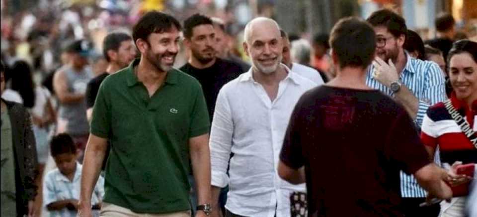 FELIPE ALVAREZ CIERRA CAMPAÑA CON LARRETA ESTE JUEVES