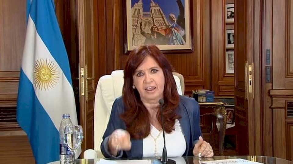 cristina-kirchner-condenada-en-vialidad:-la-casacion-federal-ya-recibio-la-causa-y-comienza-el-proceso-de-las-apelaciones