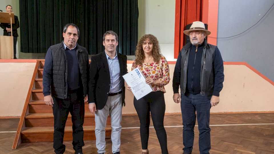 El municipio entregó aporte al Perito para reparar calefacción