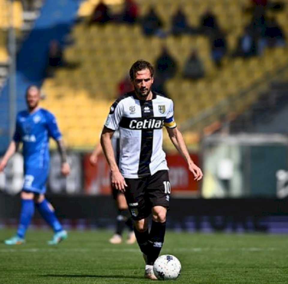 franco-vazquez-sumo-su-sexta-asistencia-en-el-campeonato-pero-parma-dejo-escapar-una-gran-chance