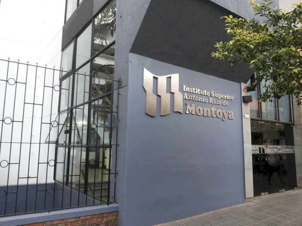 El Instituto Montoya apuesta a trabajar con el Silicon Misiones para capacitar a los estudiantes de sus carreras terciarias