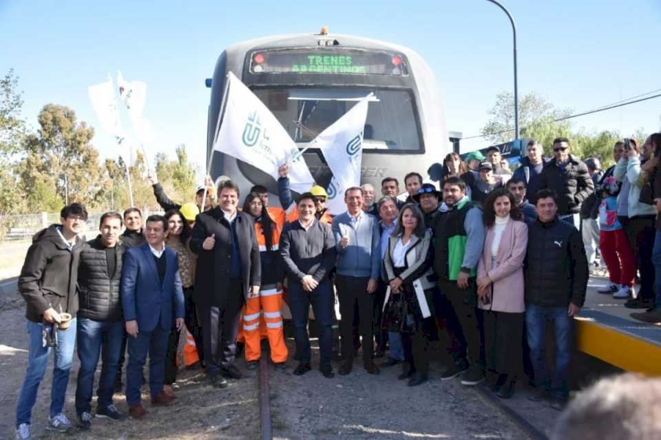 asi-fue-la-inaguracion-de-los-nuevos-apeaderos-de-neuquen