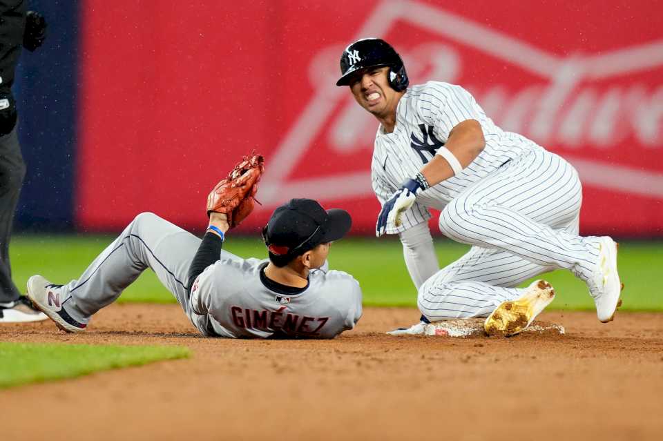 yanquis-remontan-y-vencen-a-guardianes-4-3-en-10-entradas