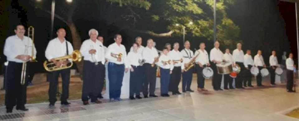 «siempre-listo»-cumplio-7-anos-y-recibio-el-saludo-de-los-granaderos