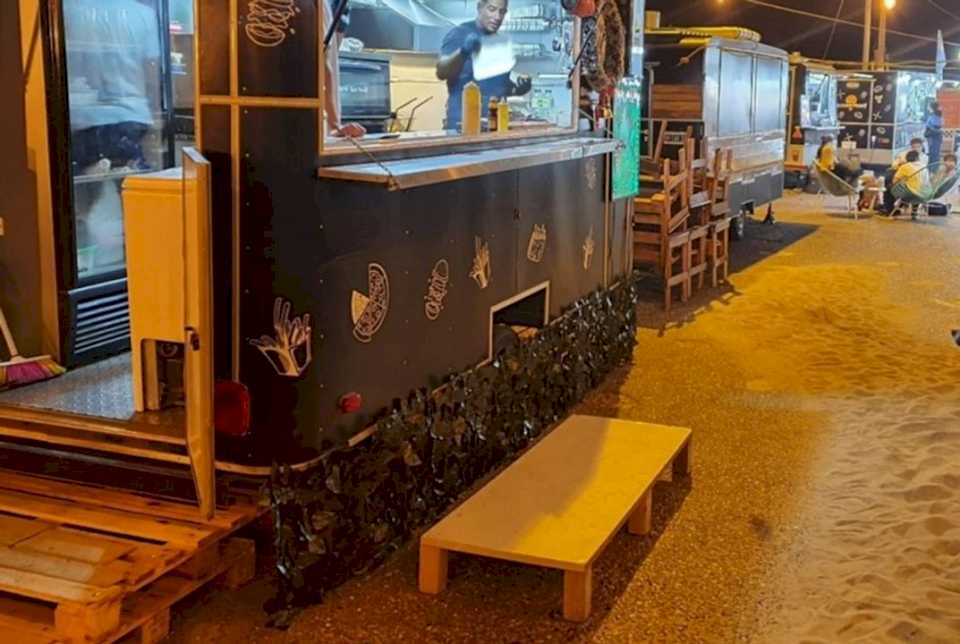 Cortaron la luz para robar y se llevaron más de $50 mil de un food truck