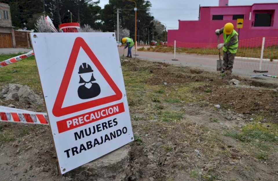 concejales-aprobaron-por-unanimidad-el-10%-de-cupo-laboral-femenino-en-la-obra-publica-municipal