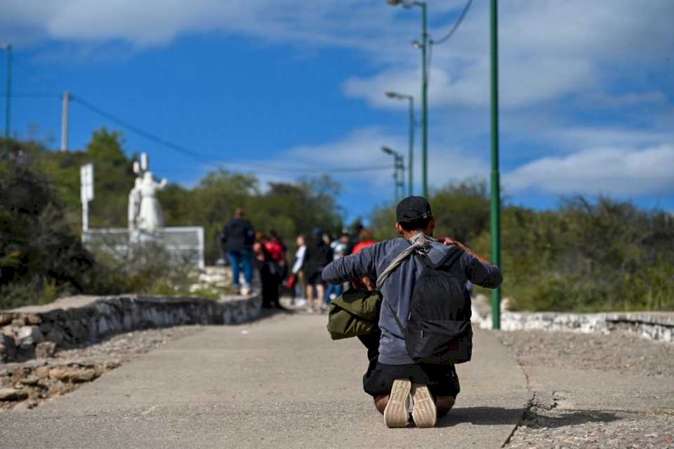 Miles de fieles participaron de la festividad del Cristo de la Quebrada