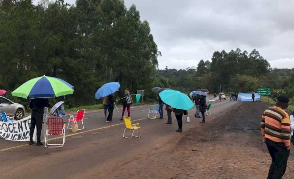 Manifestaciones complican el tránsito sobre rutas misioneras