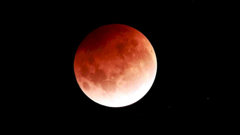 Eclipse de luna en Escorpio 2023: cuándo es y cómo verlo en cada ciudad del país