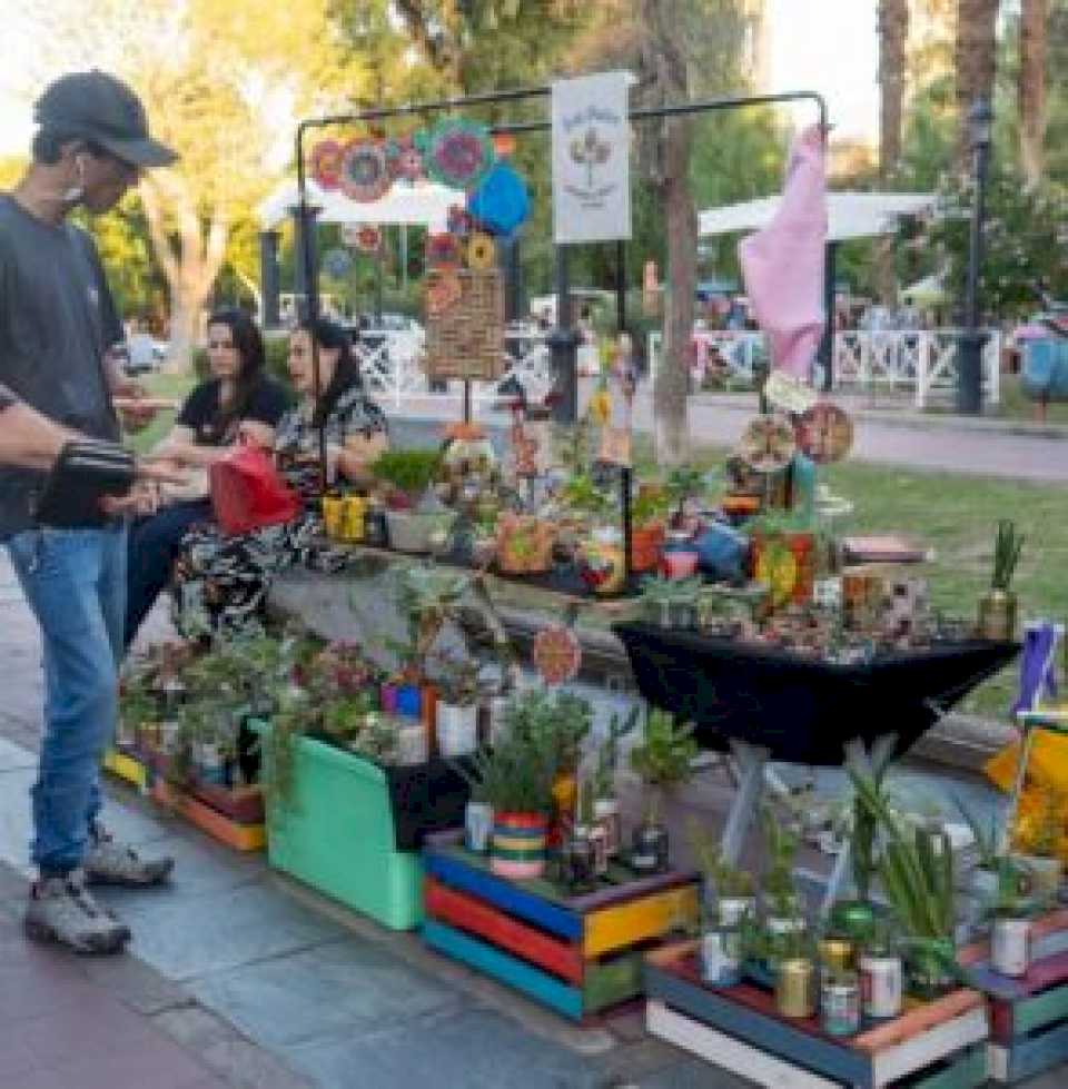 se-viene-la-tercera-edicion-de-la-feria-del-orgullo-puntano