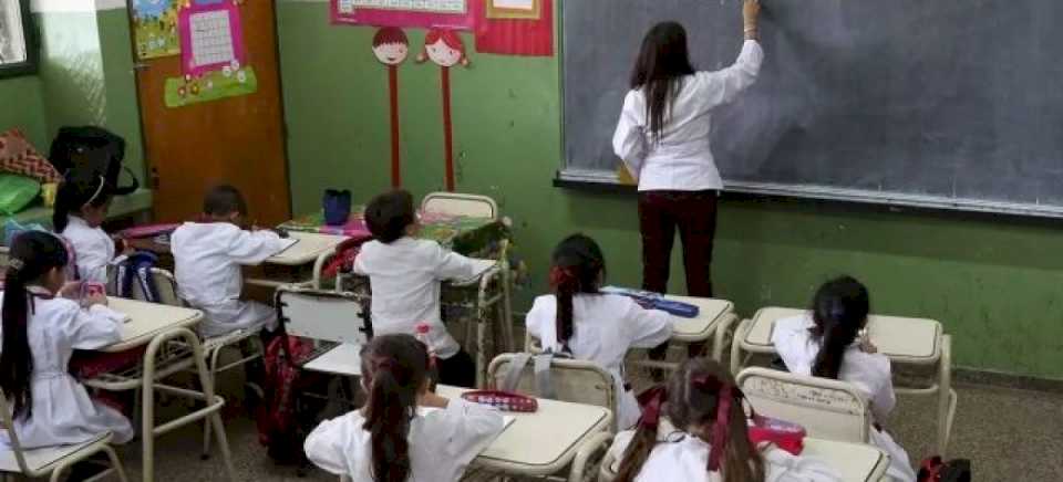 escuelas.-lunes-asueto-por-la-manana-y-clases-normales-por-la-tarde