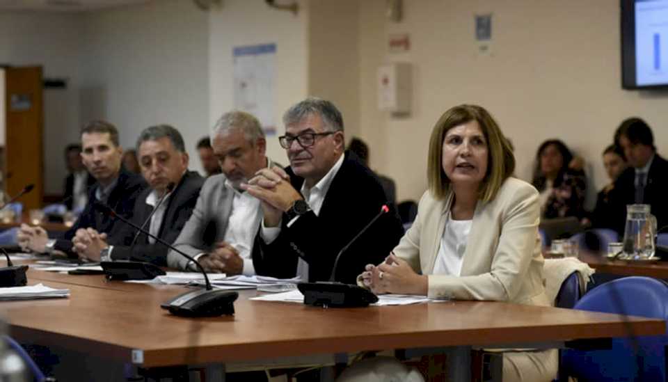 Representantes de estaciones de servicio de todo el país expusieron en el Congreso