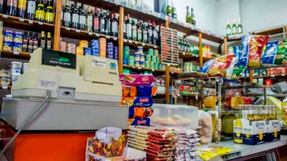 Nación busca relanzar canasta de productos con precios fijos para comercios de cercanía