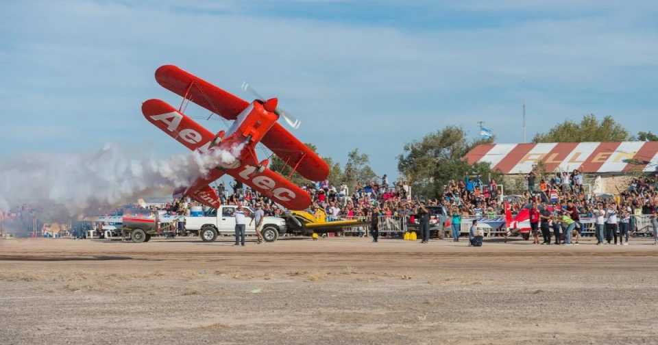 El mejor show aéreo de Argentina llega este fin de semana al Aeroclub de Allen