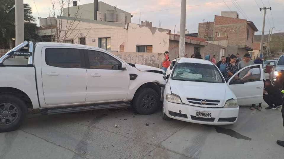 Choque con heridos en el San Cayetano