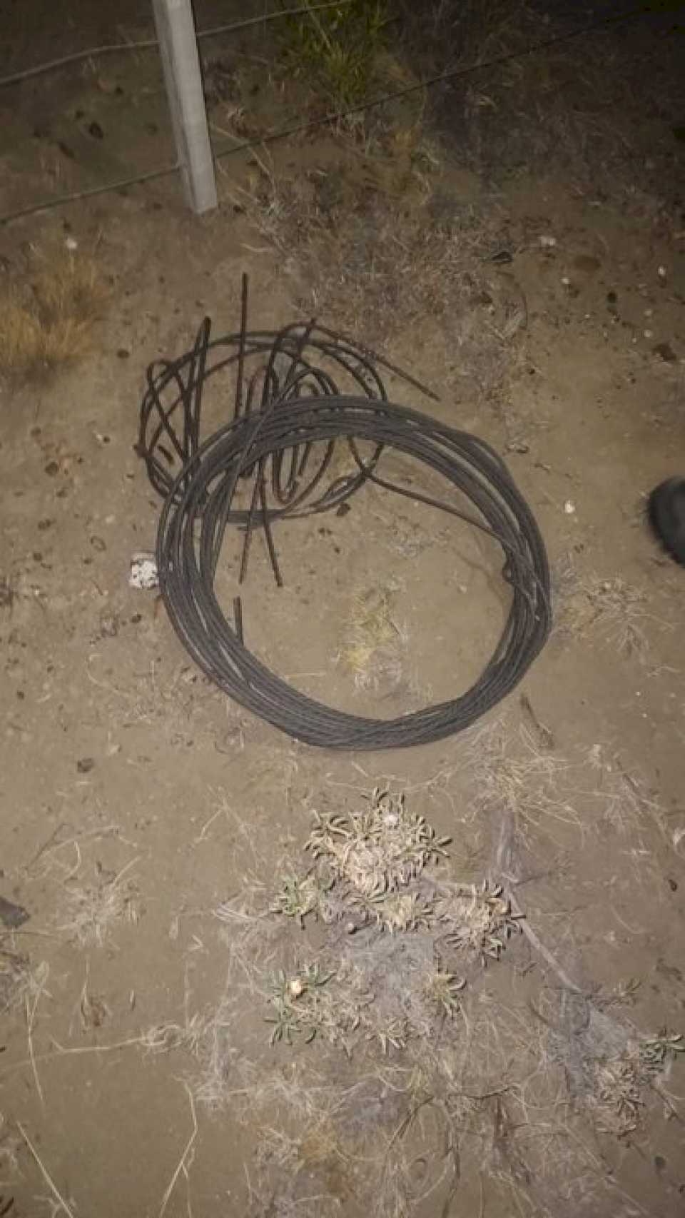 Robaron cables de un yacimiento en Comodoro y quedaron detenidos