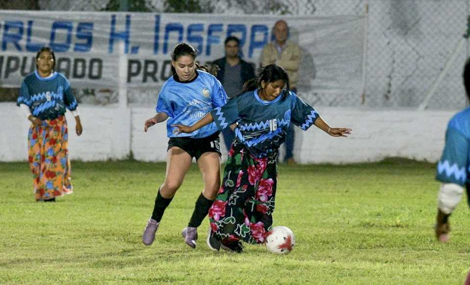 la-identidad-cultural,-la-nota-saliente-del-primer-torneo-femenino-de-futbol-en-formosa