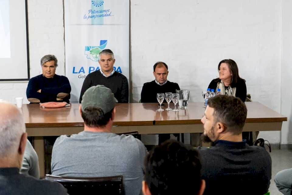 trabajos-para-mejorar-la-conectividad-en-zona-rural