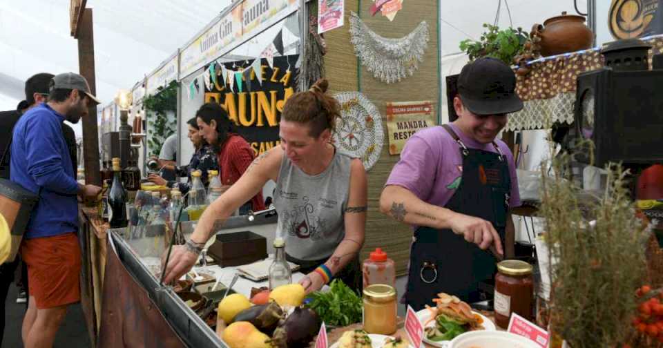 Una multitud copó hoy la Fiesta Nacional del Chef Patagónico, en Pehuenia Moquehue