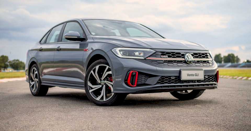 Volkswagen lanza en Argentina el Vento GLI