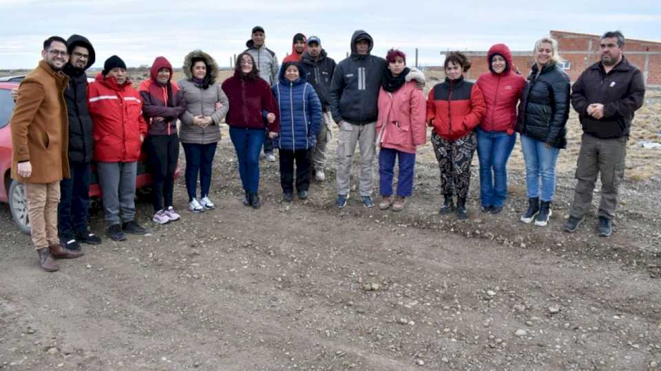 comenzo-el-acopio-de-materiales-para-obra-de-gas-del-barrio-ayres-argentinos