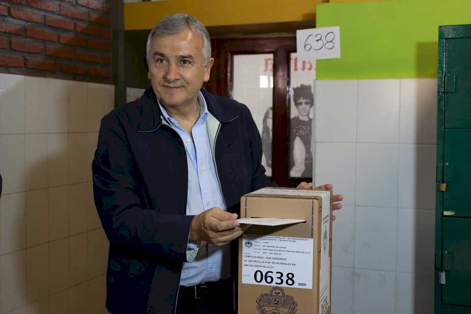 gerardo-morales-emitio-su-voto:-«hicimos-una-transformacion-en-jujuy»