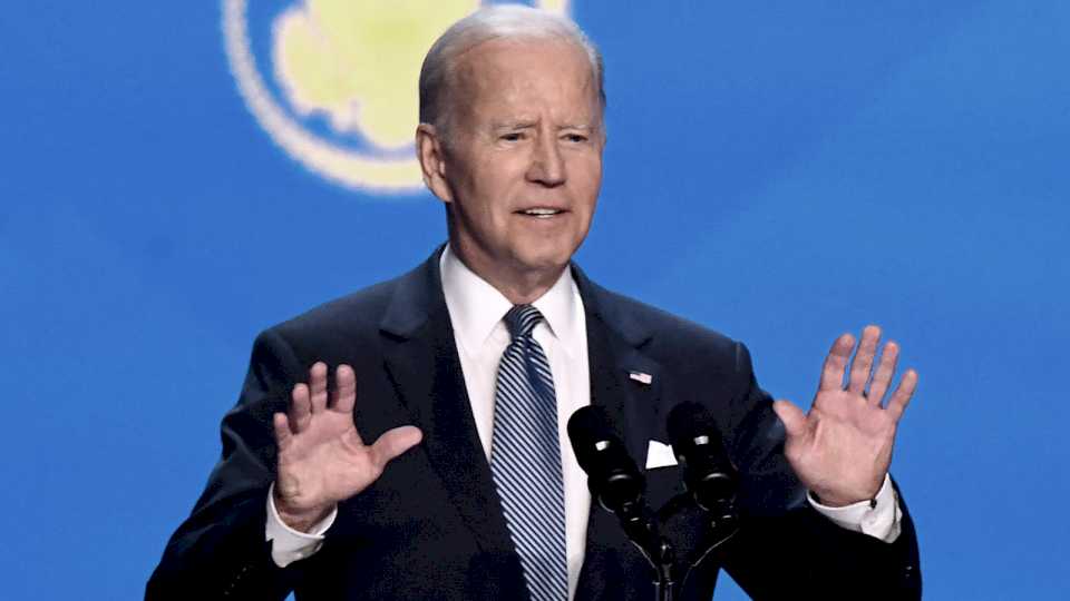 Biden se reunió con la oposición parlamentaria en busca de acuerdo por la deuda