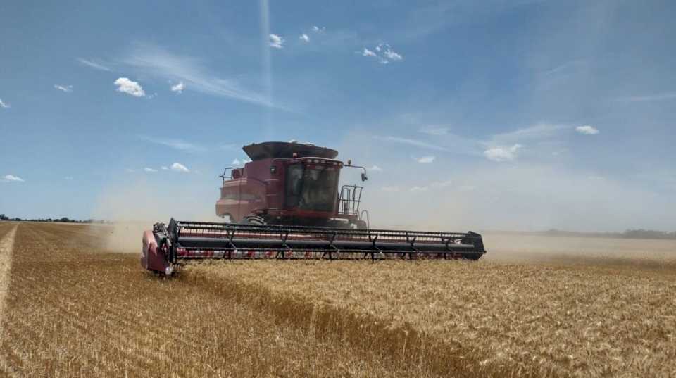 La venta de maquinaria agrícola creció un 2,4% con respecto a marzo, pero cayó 4,8% interanual