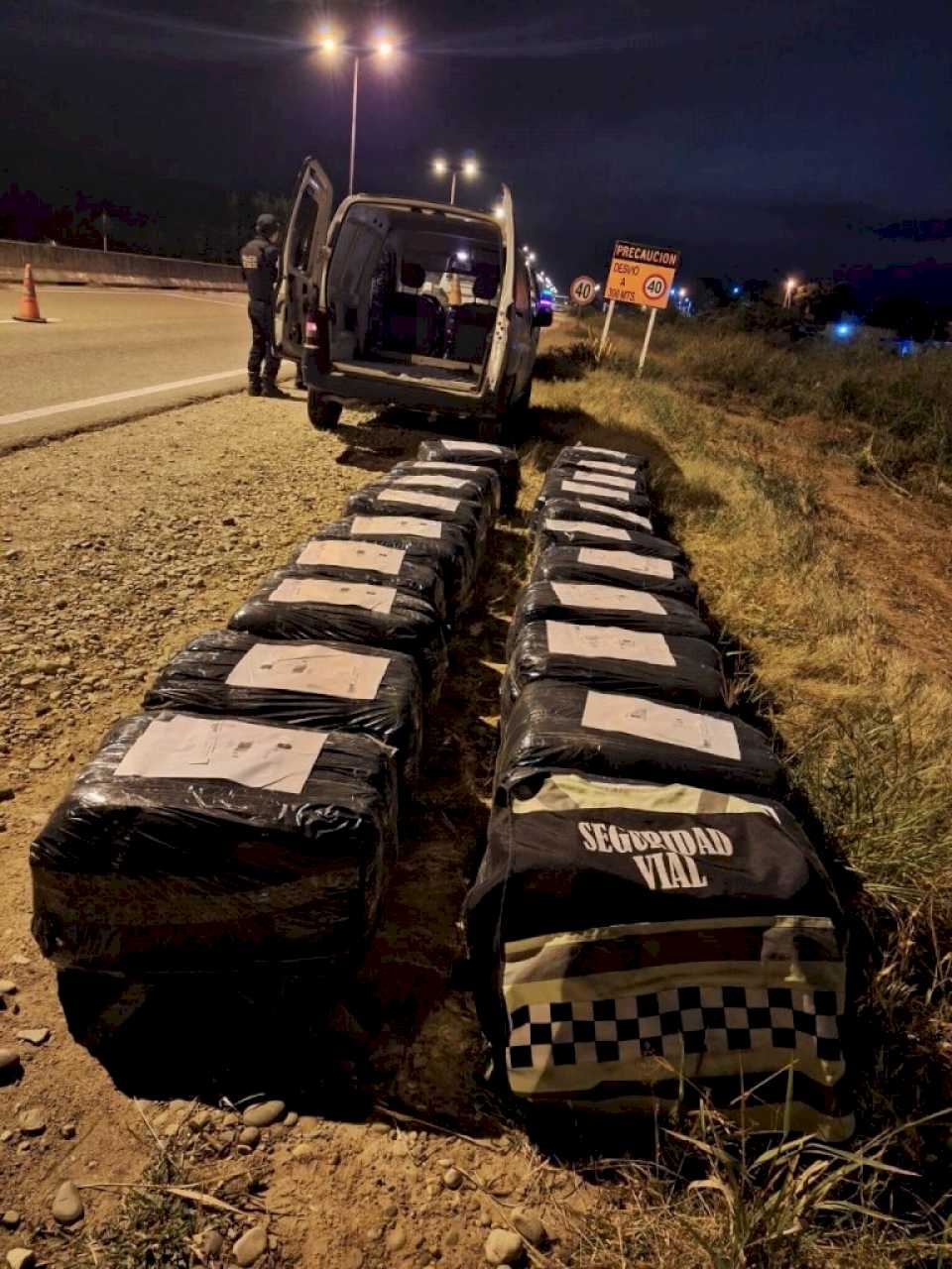 oran:-detectan-450-kilos-de-hojas-de-coca-en-un-control-policial-vial