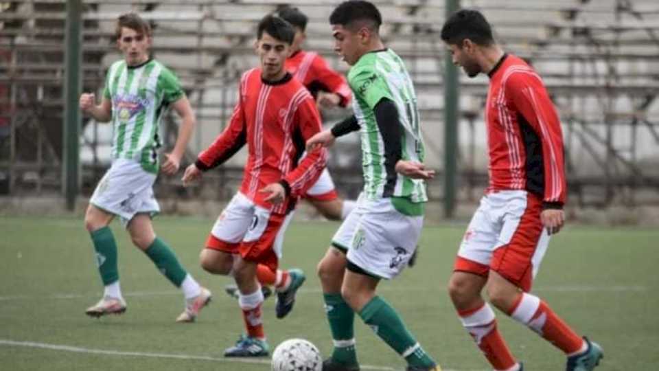 Boxing ganó 15 a 0 y se afirma como puntero de la Liga de Fútbol Sur