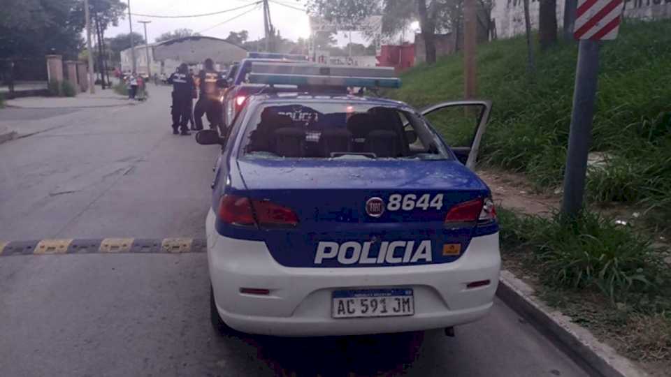 policias-perseguian-a-una-moto,-atropellaron-a-un-nino-y-fueron-atacados-por-los-vecinos