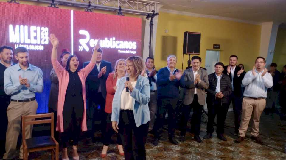 La candidata de Republicanos declaró que “nuestra confrontación es con el oficialismo”