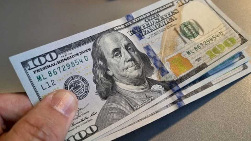 Dólar hoy y dólar blue, EN VIVO: a cuánto cotiza y cuál es su precio este 8 de mayo, minuto a minuto