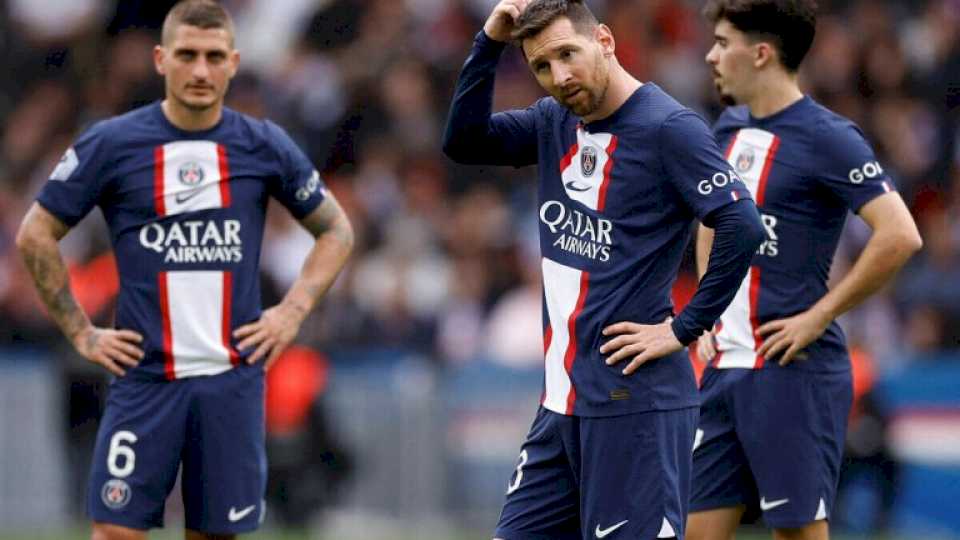 En Francia volvieron a apuntar contra Messi tras la derrota del PSG con Lorient