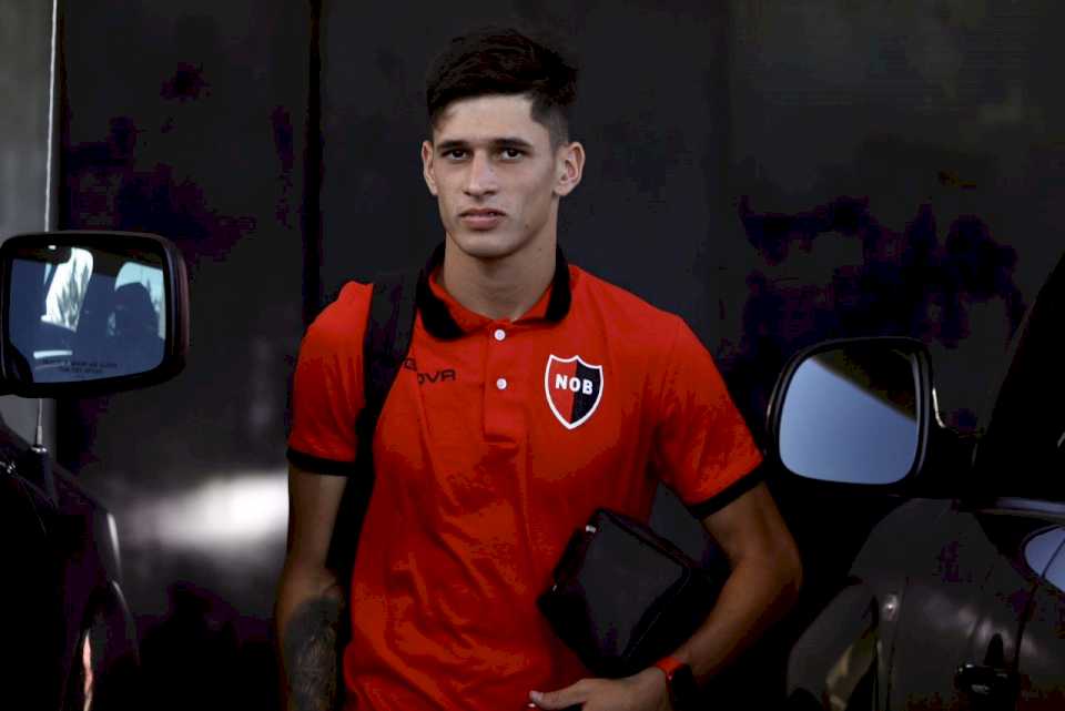 newell’s-ya-piensa-en-el-partido-ante-arsenal:-sin-jherson-mosquera-ni-brian-aguirre