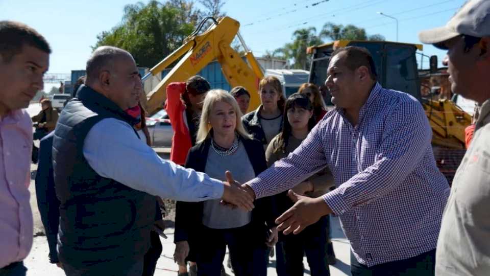 Manzur abogó por "trabajo, obra pública y acercar servicios a la gente"