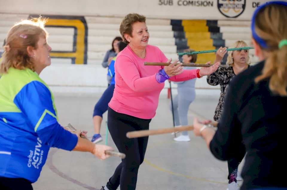 Capital abre el Gimnasio gratuito para Adultos Mayores