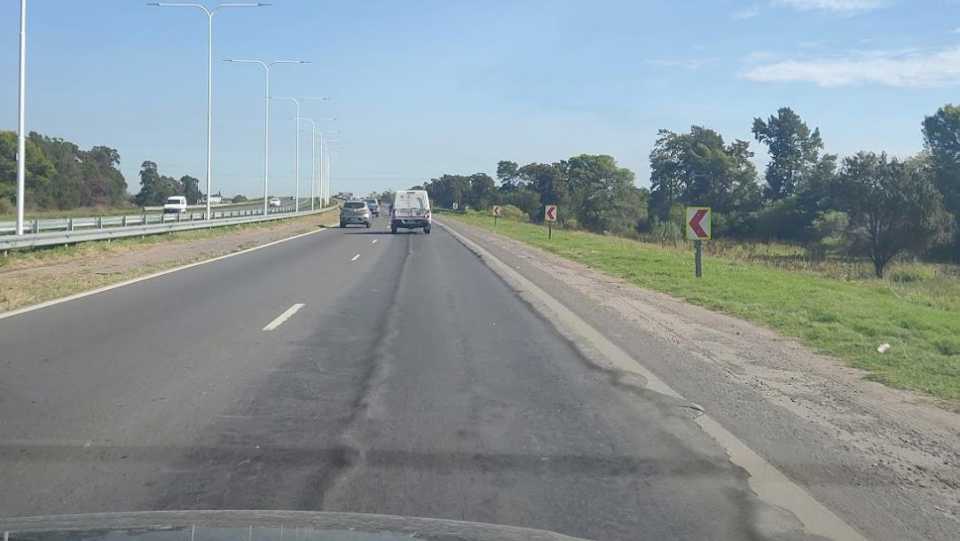 Baches y deformaciones: alertan sobre el mal estado de la autopista Rosario-Santa Fe