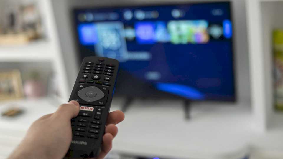 enacom-autorizo-subas-para-telefonia,-internet-y-tv-de-4,5%-mensual-hasta-fin-de-ano