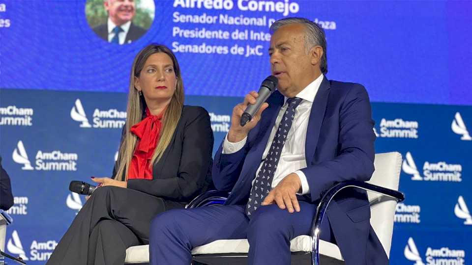 alfredo-cornejo-pidio-«aislar-al-populismo»-ante-empresarios-y-politicos-locales-y-estadounidenses