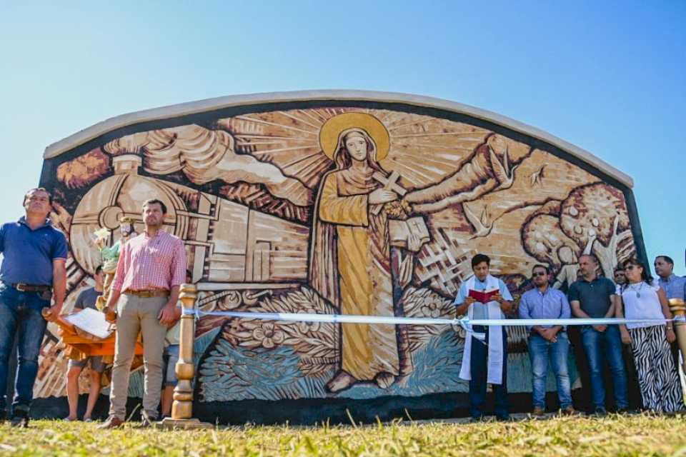 Saladas: inauguraron un mural dedicado a Santa Catalina