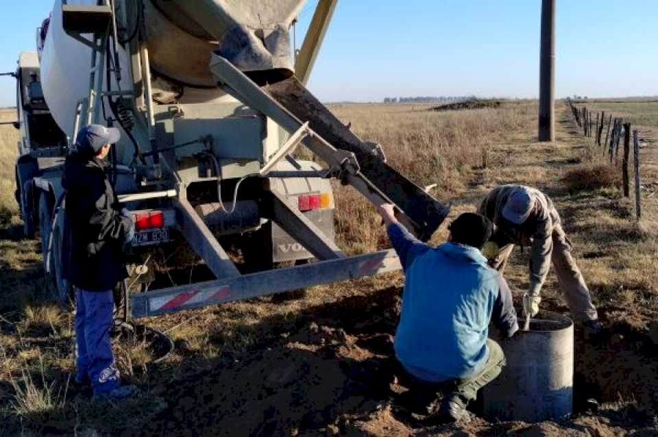 comenzaron-las-obras-para-conectar-falucho-a-la-fibra-optica-provincial