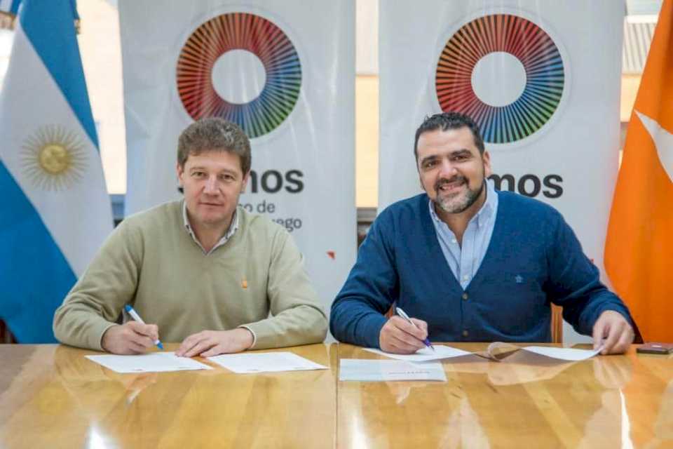 Convenio de colaboración para potenciar el espacio del Skate Park