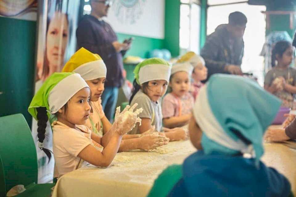 Cómo funciona el programa “Cocineritos, cuentos y relatos”